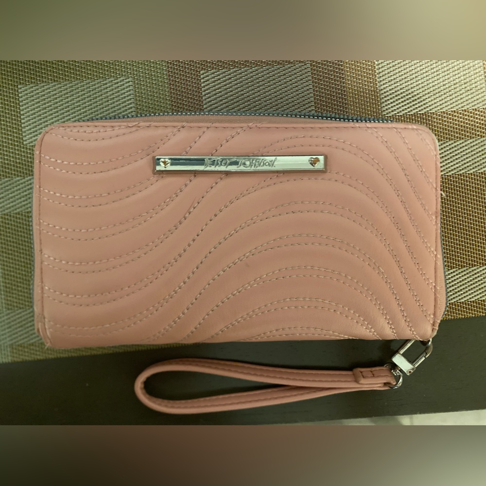 Betsey Johnson full sized pink wallet